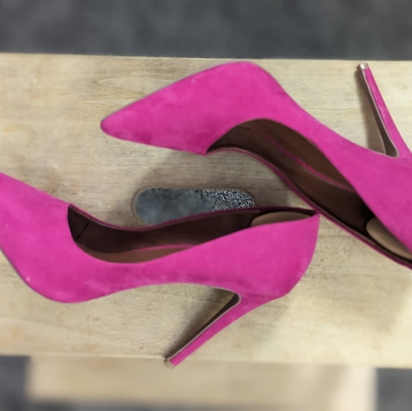 Pink Steve Madden Pumps - Picture 4 of 11